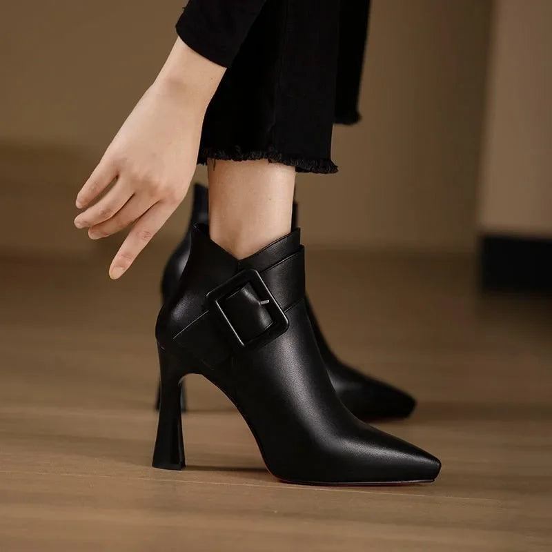 Yolanda | Aveline Ankle Boots with Buckle